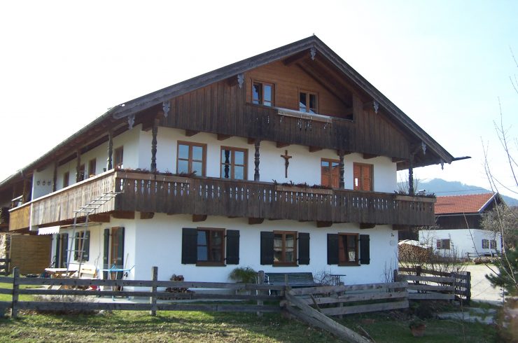 Lenggries /Schlegldorf: schöne 2 Zi. Wohnung mit Bergblick und süd Balkon