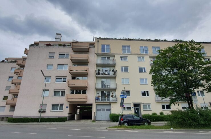 München: Einfach schön 3 Zi. sonnige/helle Wohnung in Top Lage mit Balkon + Kellerraum + Stellplatz