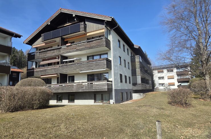 Wackersberg: Schöne 2 Zi. ETW in sonniger, zentraler Lage. Ideal für Jung oder Alt.