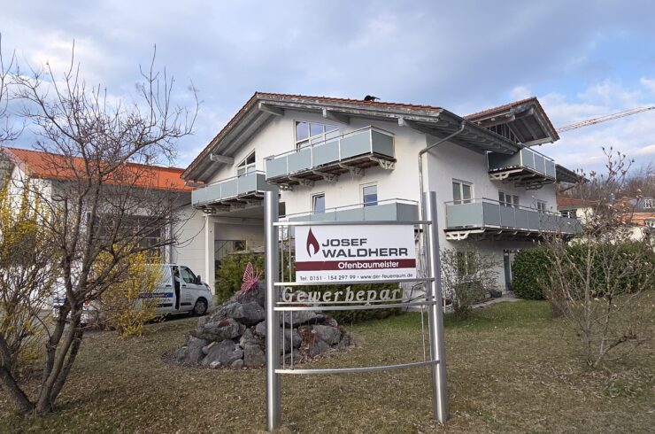 Bad Heilbrunn: Sehr schöne Büros/Praxis (EG+1.OG) mit sehr gute Ausstattung